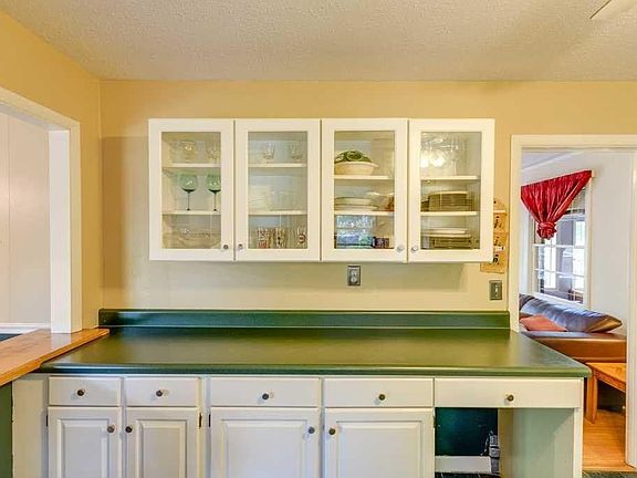 Kitchen- additional counter space