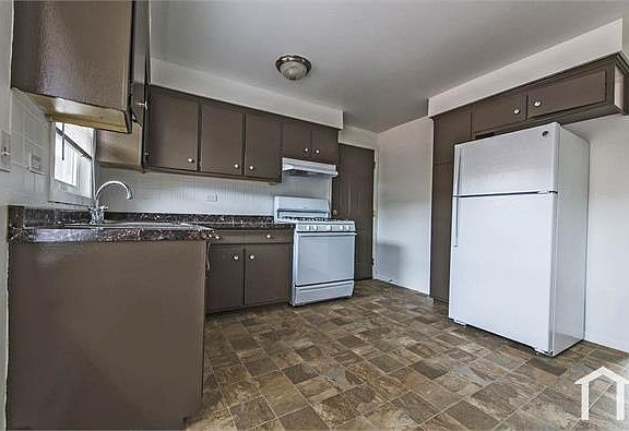 5th image of 14125 S Tracy Ave #C14123t