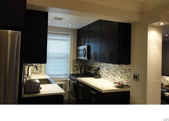 5th image of 1296 Midland Ave APT K4