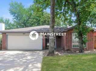 1207 Cardinal Oaks Dr, Mansfield, TX 76063