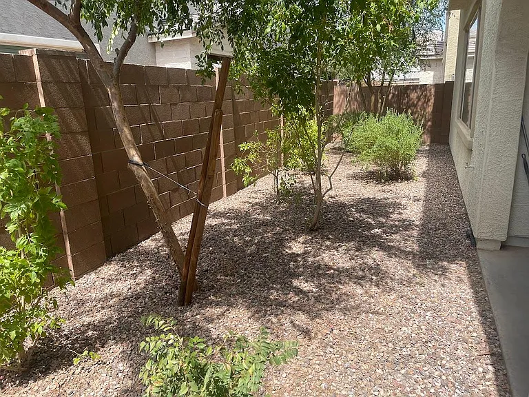 4742 E Tremaine Ave — Photo 29
