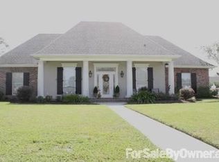 188 Regal Row, Houma, LA 70360