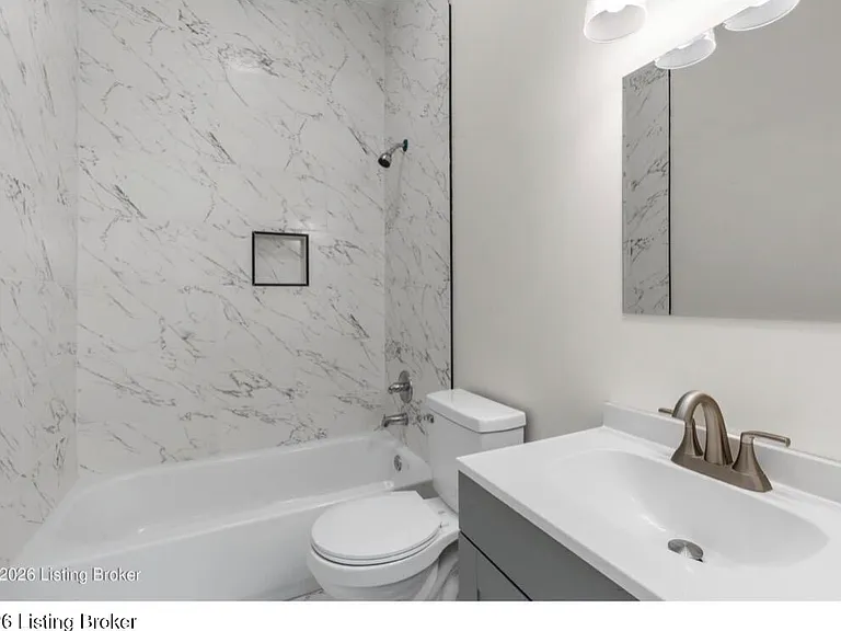 2205 Bolling Ave — Photo 9