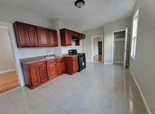 893 Hunterdon St #33E, Newark, NJ 07112