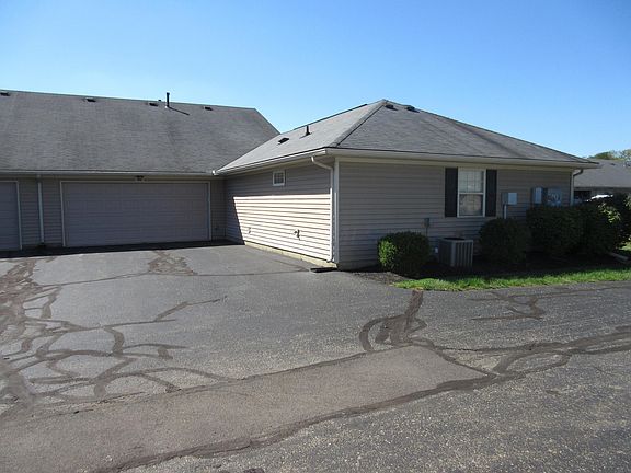 4th image of 124 Hillview Ct