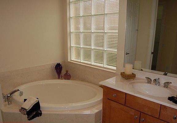 DUAL SINKS. SEPERATE SHOWER