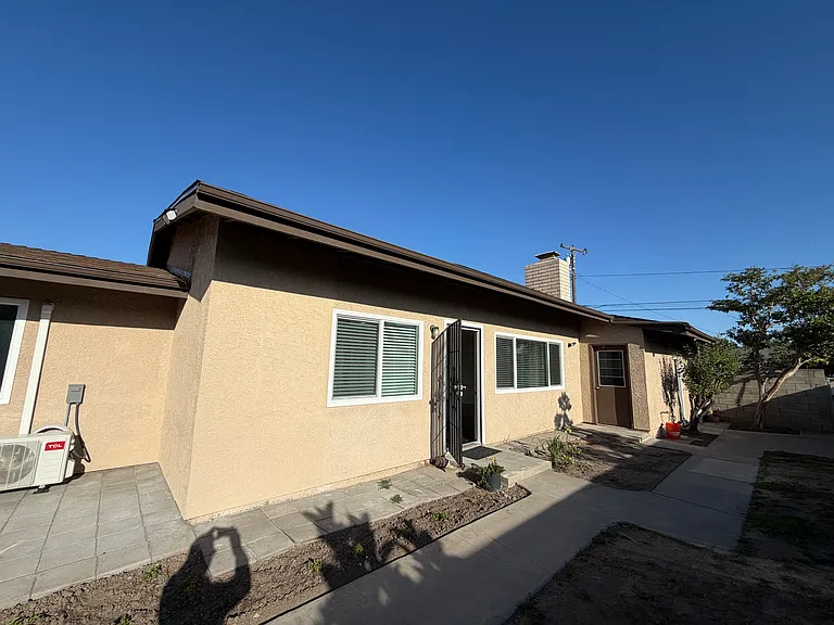 9102 Central Ave #B — Photo 15