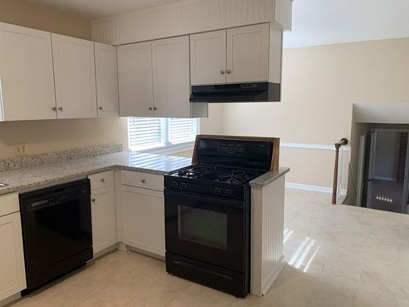 3rd image of 3084 Speicher Cir