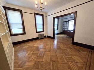 2431 41st St APT 1, Astoria, NY 11103