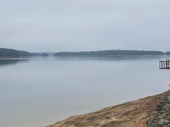 1 Luanne's Point, Alexander City, AL 35010