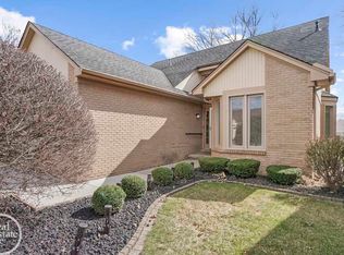 20130 Shoals Ct, Clinton Township, MI 48038