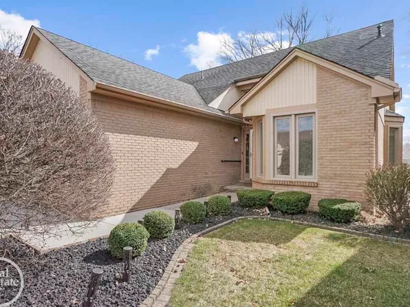 20130 Shoals Ct, Clinton Township, MI 48038