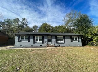1622 Flintshire Rd, Fayetteville, NC 28304