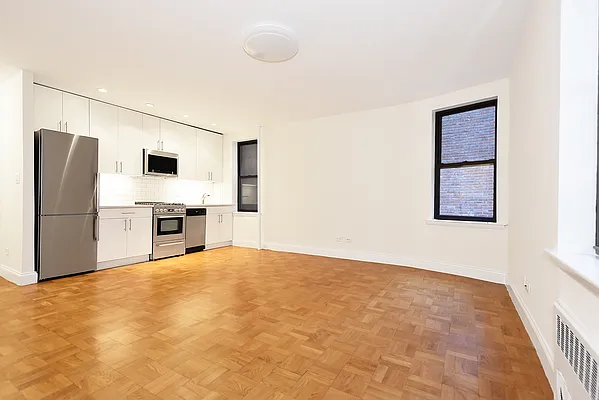 Rented by Buchbinder & Warren | media 6
