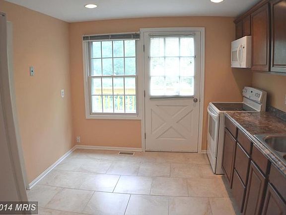 3rd image of 12638 Etruscan Dr