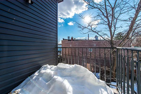 Rented by Nooklyn NYC LLC | media 53