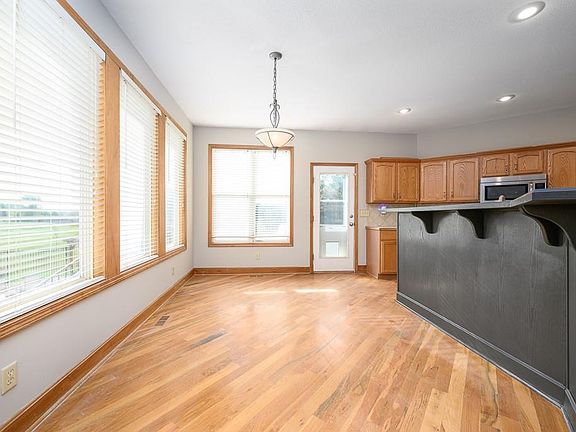 5th image of 3929 N 125th St