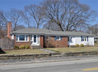 531 Budlong Rd, Cranston, RI 02920