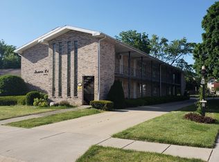 377 W Adams St APT 6, Manteno, IL 60950