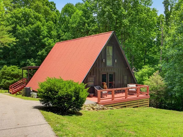 802 Livingston Boatdock Rd, Allons, TN 38541