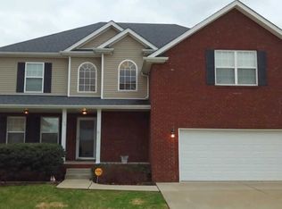 1170 Castlewood Dr, Clarksville, TN 37042