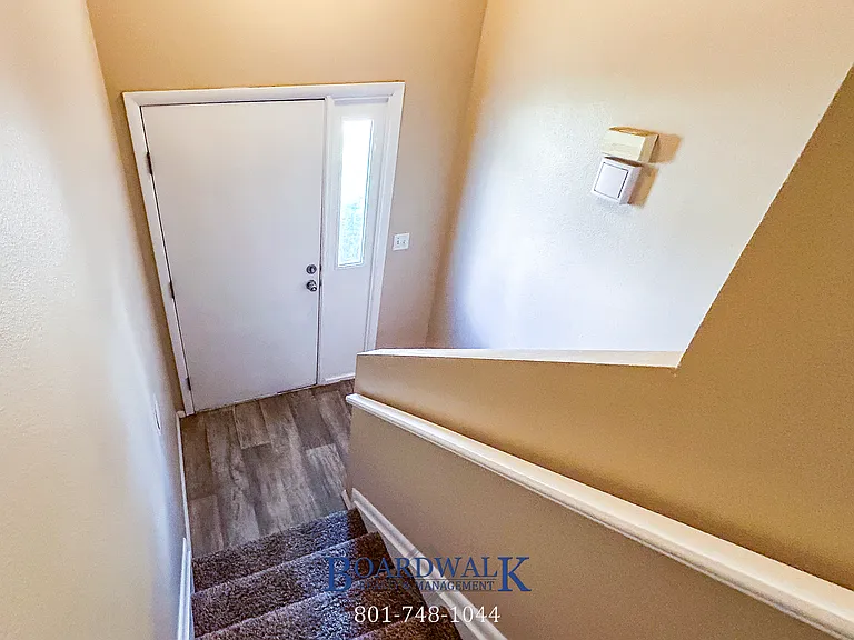 661 N 980 W — Photo 5