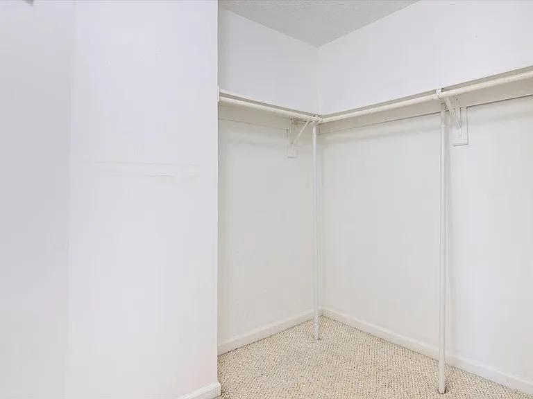 1125 Hyde Park Ct #1125 — Photo 21