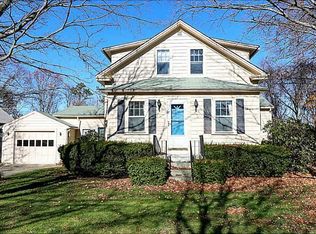 3 Brow St, Barrington, RI 02806