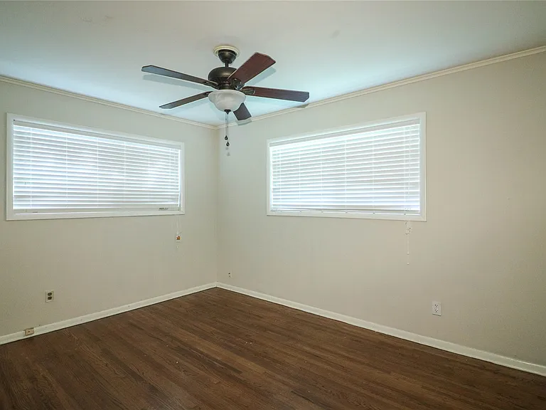 5920 E 25th St S — Photo 10