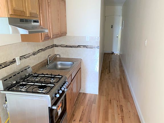 2nd image of 127 E 102nd St APT 22