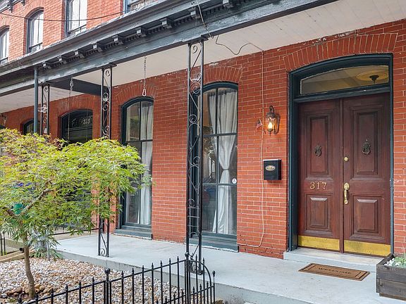 3rd image of 317 W Marshall St