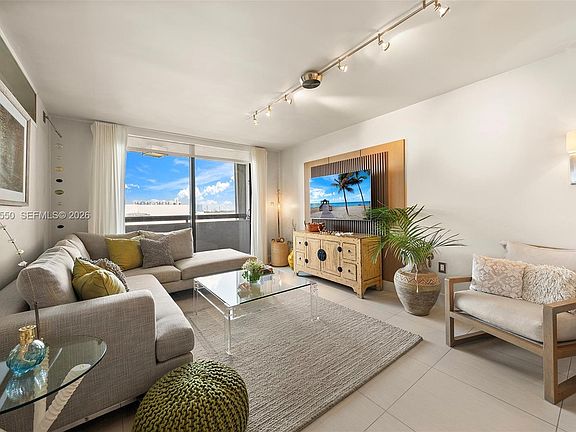 2nd image of 1775 Washington Ave APT 8F