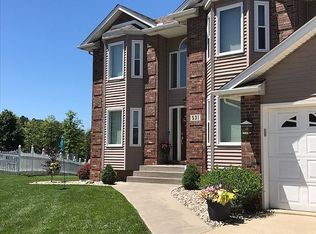 531 Canterbury Ct, Griffith, IN