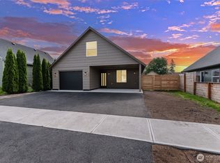 906 S 5th Ave, Kelso, WA