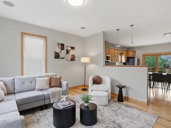 54 Vernon St Unit 54, Somerville, MA 02145