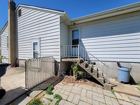 4th image of 7455 Castro Dr