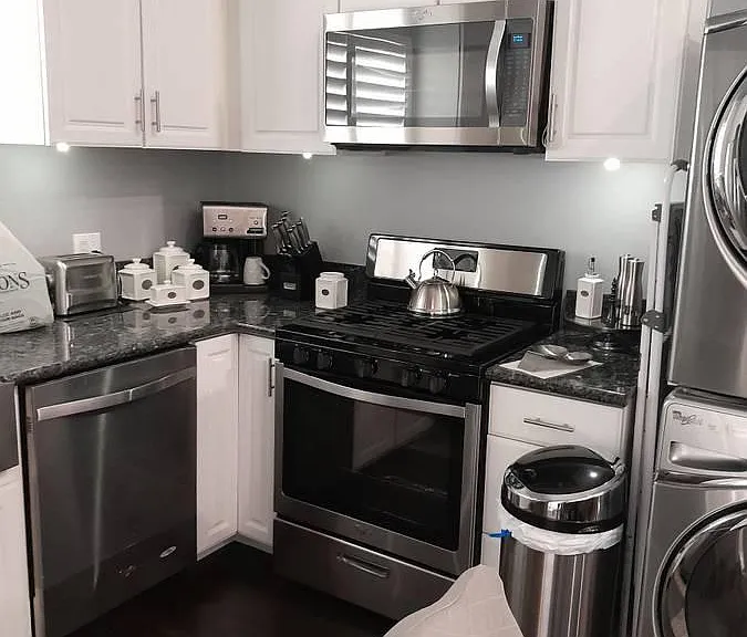 Kitchen Amenities