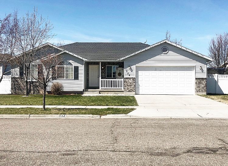 1st image of 374 Mariah Ave