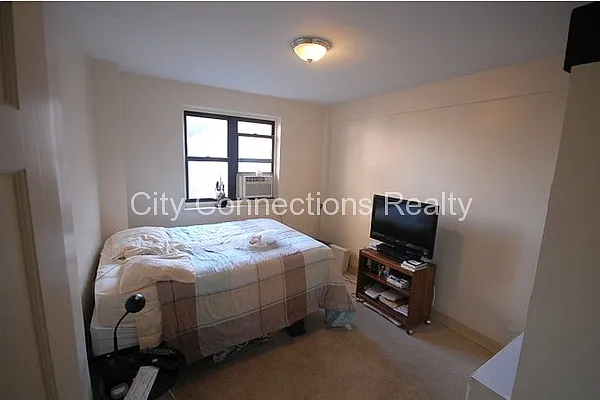 Rented by City Connections Realty | media 21