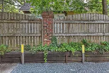 518 Lamar Ave — Photo 36