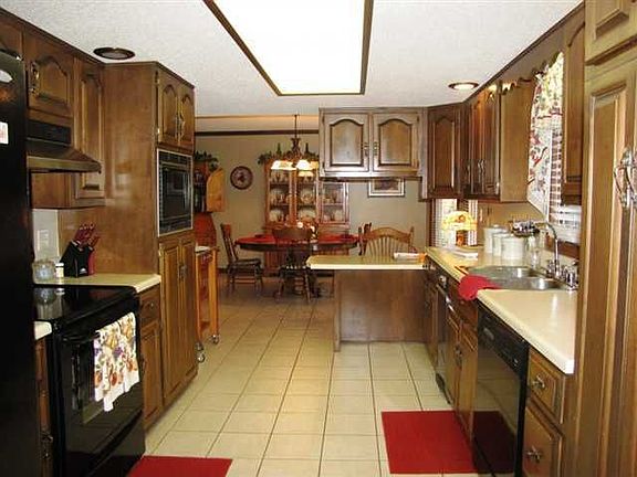 4th image of 3334 Kami Dr