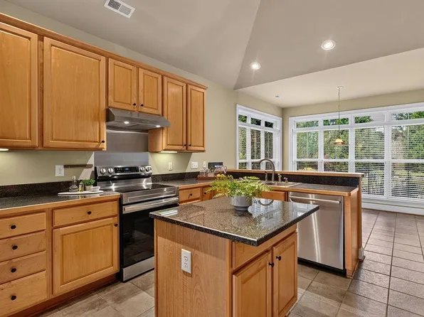 1317 Stonegate Ct, Crozet, VA 22932