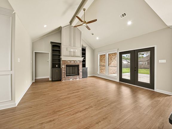 5th image of 15 Opie Ct