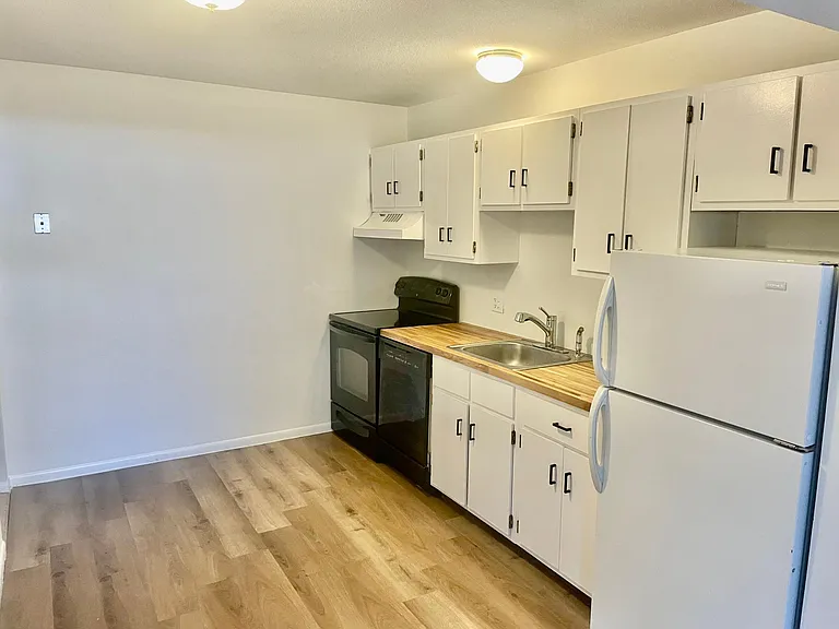 181 Melba St #123 — Photo 8