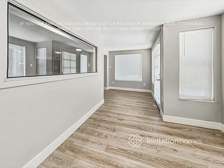 11219 N 41st Ave — Photo 4