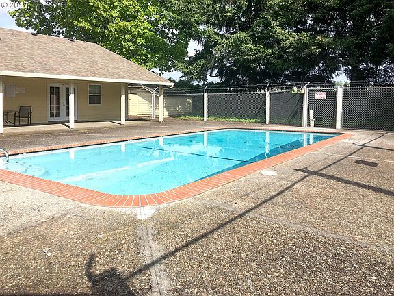 2nd image of 8708 NE Mason Dr APT 35