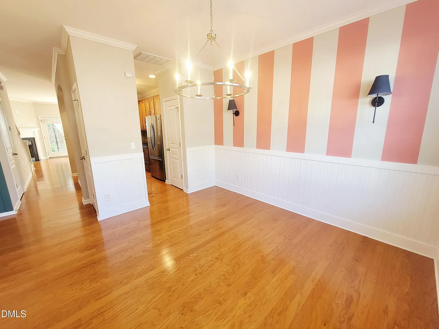 2 bed, 2.5 bath, 1388 sqft, $1,995 — Photo 4