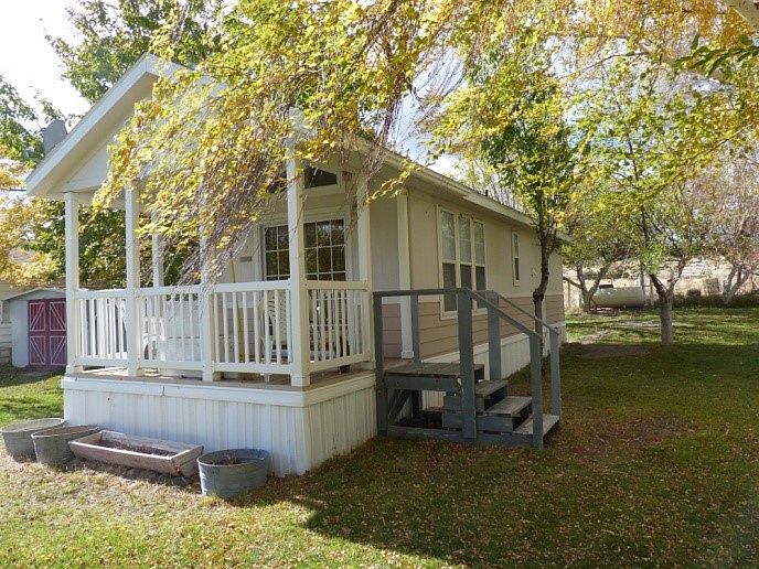 2nd image of 22310 Fields Dr