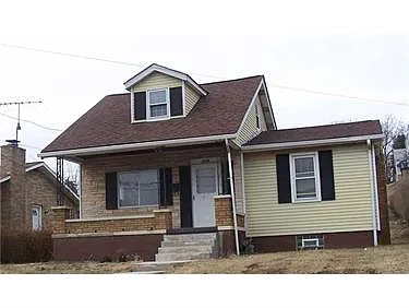 1738 Filmore St photo 1