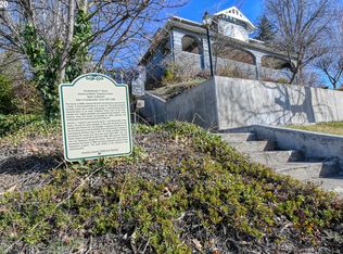 418 NE 1st St, Pendleton, OR 97801